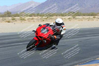 media/Mar-24-2025-Moto Forza (Mon) [[57ce5c5cff]]/1-Advanced Group/Session 3 (Turn 6 Inside)/